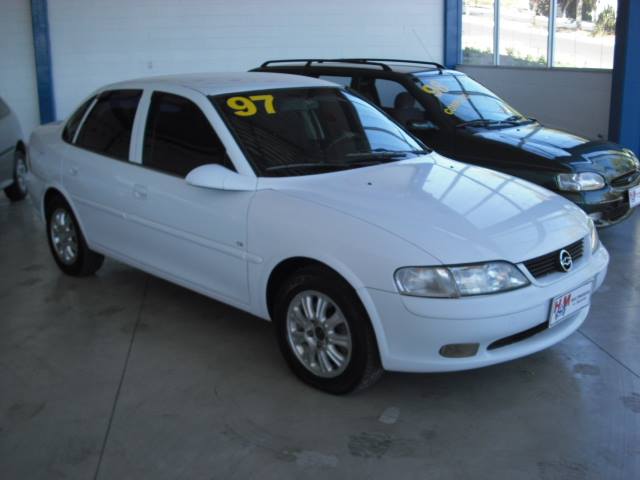 VECTRA CD 2,0 ANO 1997 COMPLETO R$11.500,00
