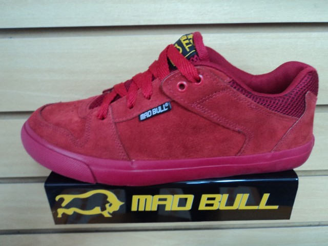 TÊNIS MAD BULL VERMELHO