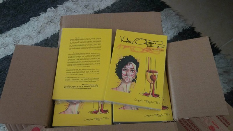 Livro -  Valores Releituras Poéticas - Autora Jaqueline Bigaton Porto