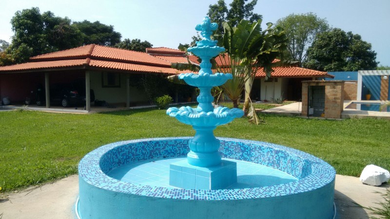 Fonte de Cimento para Chacara