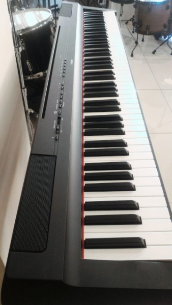 piano-digital-yamaha-pw125