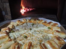 PIZZA PÃOZINHO NO FORNO A LENHA