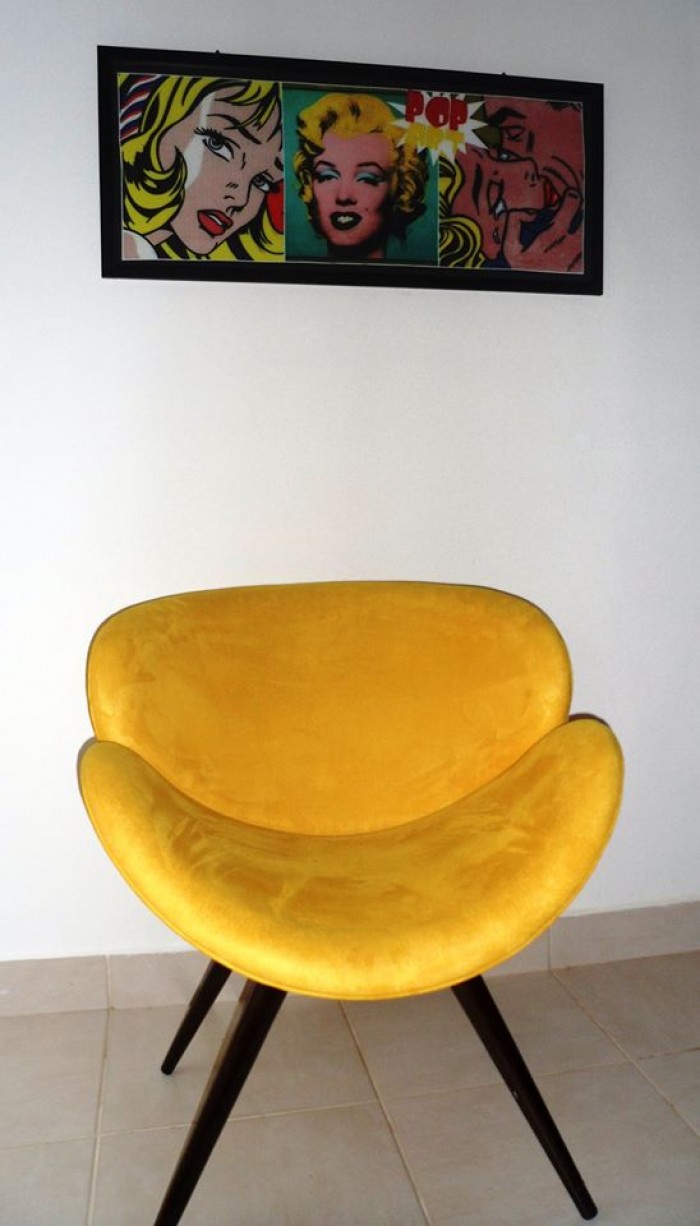 Poltrona suede amarelo