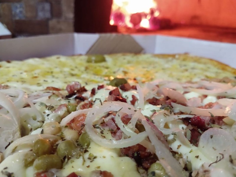 delivery-pizza-forno-a-lenha-