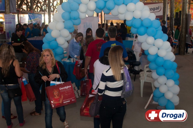 arcos-e-pendentes-para-eventos-promocionais-e-inauguracao-de-lojas