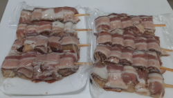 Espetinho de Frango com Bacon Franbacon 