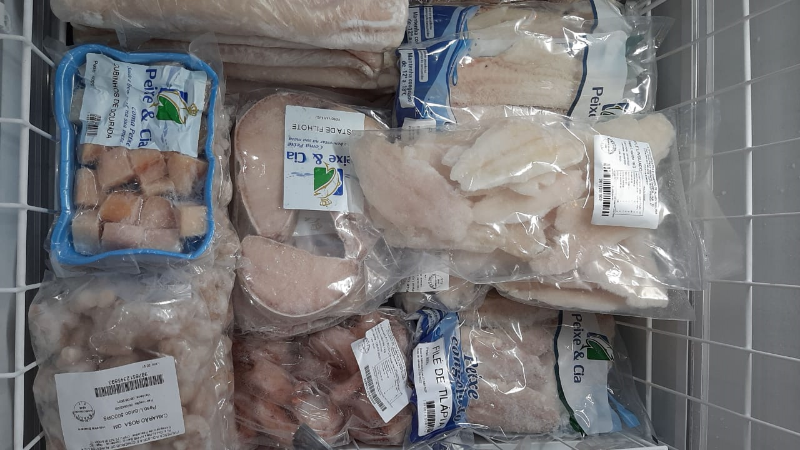 camarao-peixes-variados-