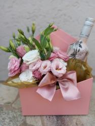 CAIXA COM FLORES E ESPUMANTE