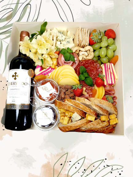 cesta-de-vinho-e-petiscos