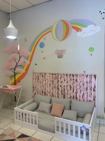 arte-em-parede-obra-em-parede-desenho-em-parede-quartinho-de-bebe-decoracao-de-parede-