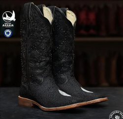 Animais - Bota Feminina Couro de Arraia Preta Vimar  - Bota Feminina Couro de Arraia Preta Vimar 