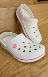 Crocs bege 