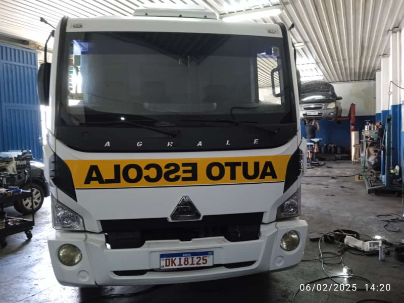 instalacao-de-comandos-pedais-para-auto-escola-caminhao-sbo-santa-barbara-limeira-americana