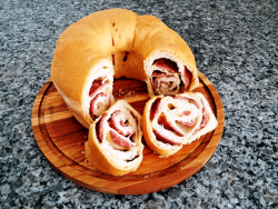 Pão Tortano de Calabresa Artesanal em Campinas Valinhos Hortolandia