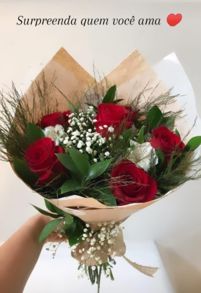 buque-de-rosas-vermelhas-saltinho-charqueada-rio-das-pedras