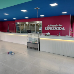 Lanchonete Restaurante USA Constainer Food Truck 
