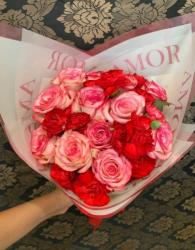 Negócios - Buquê Rosas rosa e Cravo vermelho - Buquê Rosas rosa e Cravo vermelho