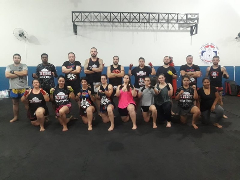 academia-aula-de-muay-thai-feminino-piracicaba