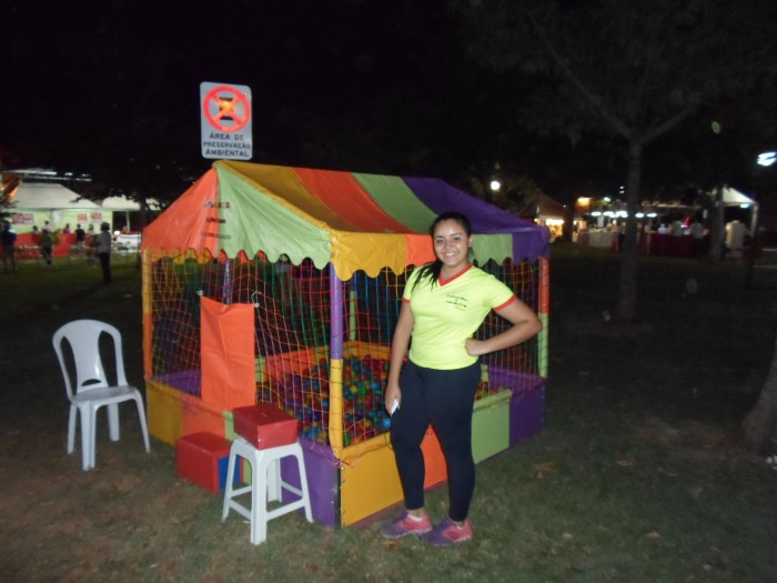 Casinha de Bolinhas pra festa infantil