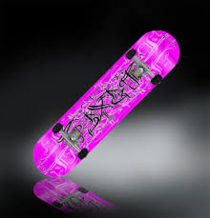 SKATE DA TRAXART INICIANTE R$320,00