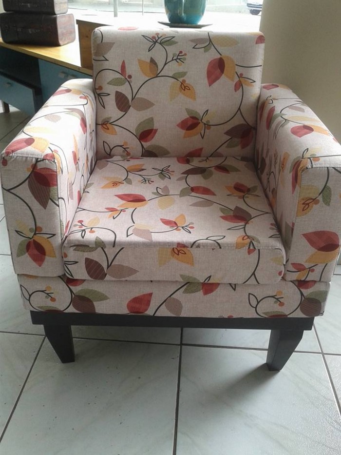 poltrona decorativa cadeira de fechamento linha reta colorida moderna