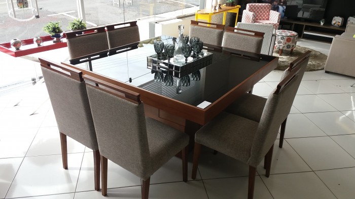 mesa de vidro com base de madeira e tampo de vidro + cadeiras de luxo Piracicaba