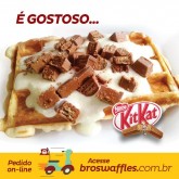 waffles Beijinho com Kit Kat