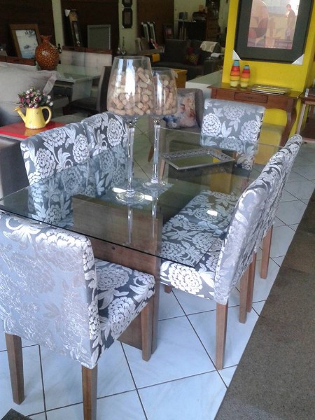 mesa-de-jantar-retangular-tampo-de-vidro-1-60-6-cadeiras-madeira-estofadas-base-h