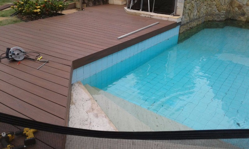 deck de piscina-em-madeira-plastica-piracicaba