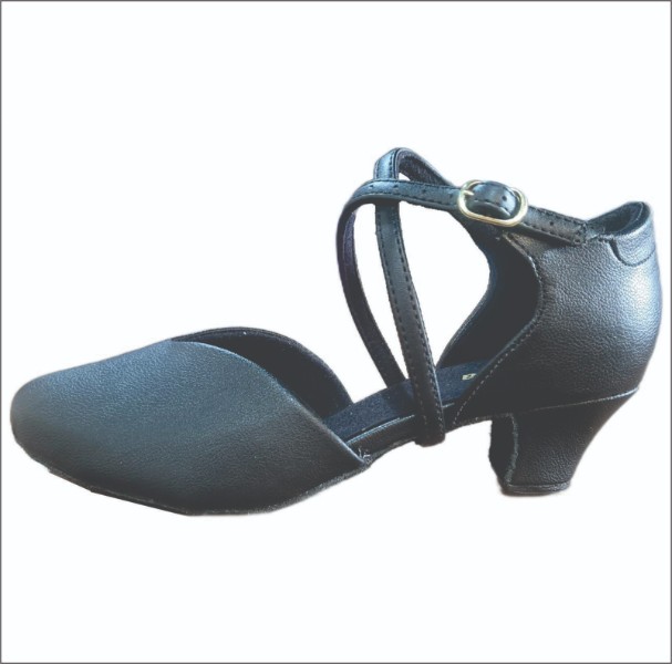 sapatos-e-sandalias-para-danca-de-salao-