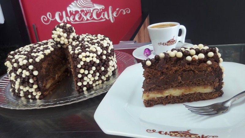 bolo dois amores em  Piracicaba - Chesecake de Morango