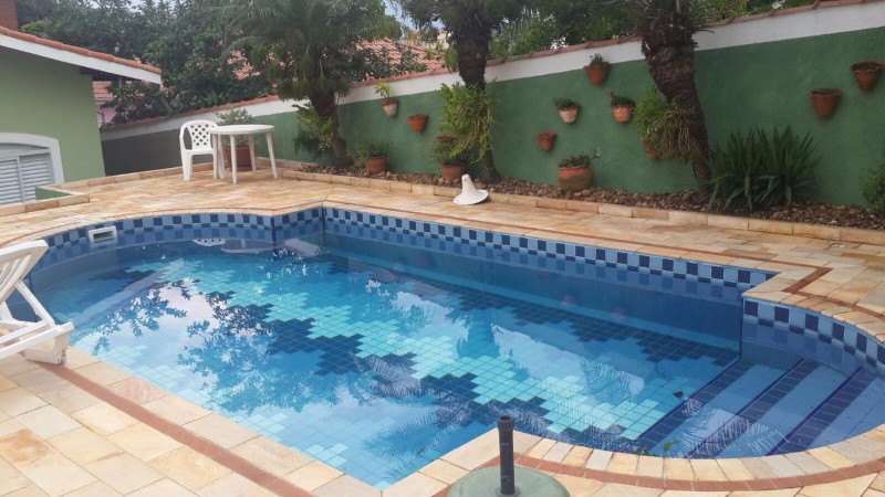 casa-nova-em-aguas-de-sao-pedro
