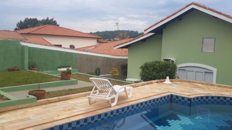 casa-nova-em-aguas-de-sao-pedro