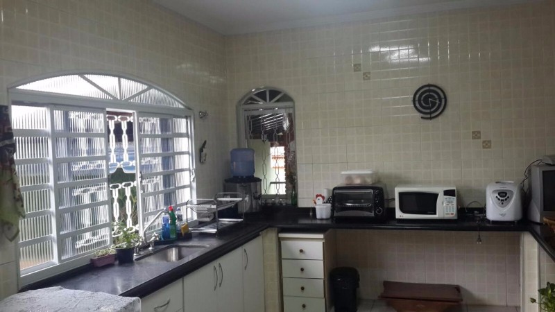 casa-nova-em-aguas-de-sao-pedro