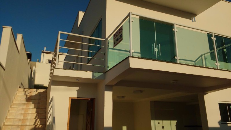 imobiliaria-em-aguas-de-sao-pedro-casa-nova-em-sao-pedro