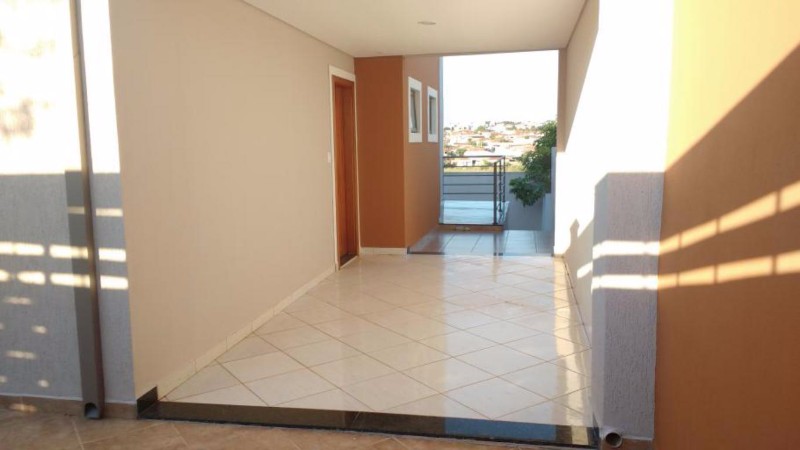 imobiliaria-em-aguas-de-sao-pedro-casa-nova-em-sao-pedro