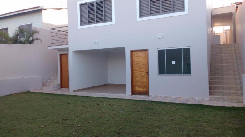 imobiliaria-em-aguas-de-sao-pedro-casa-nova-em-sao-pedro