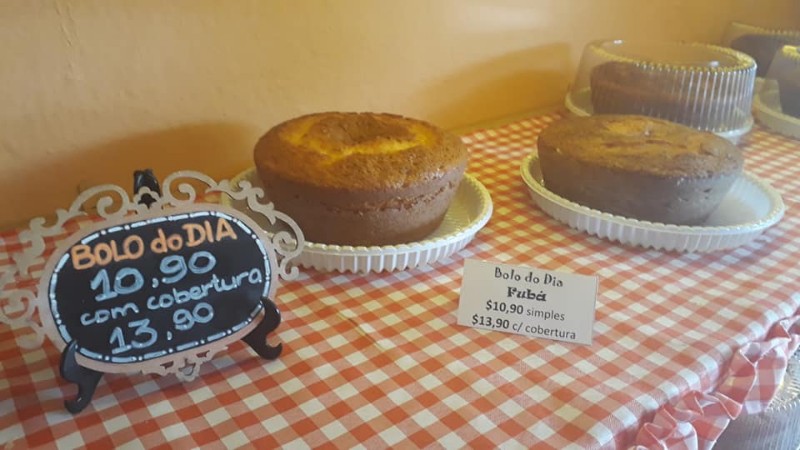 bolo-de-fuba-com-erva-doce