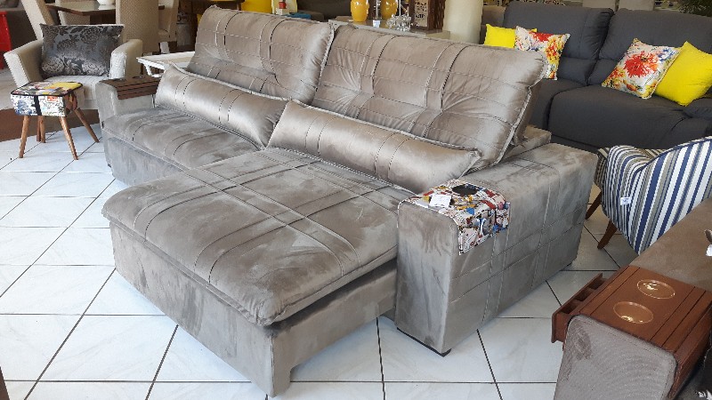 sofa-retratil-e-reclinavel-sofa-com-detalhe-em-costura-sofa-de-2-90-m