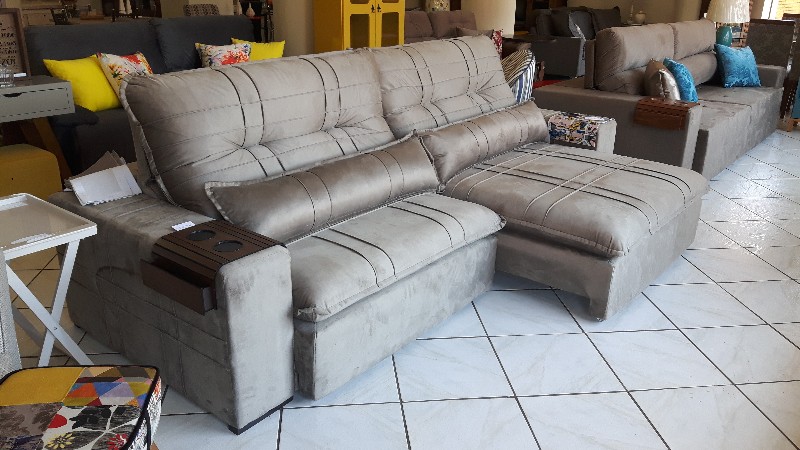 sofa-retratil-e-reclinavel-sofa-com-detalhe-em-costura-sofa-de-2-90-m